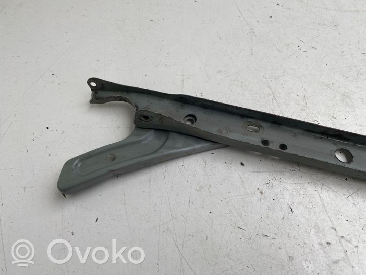 Toyota Avensis T220 Staffa del pannello di supporto del radiatore 