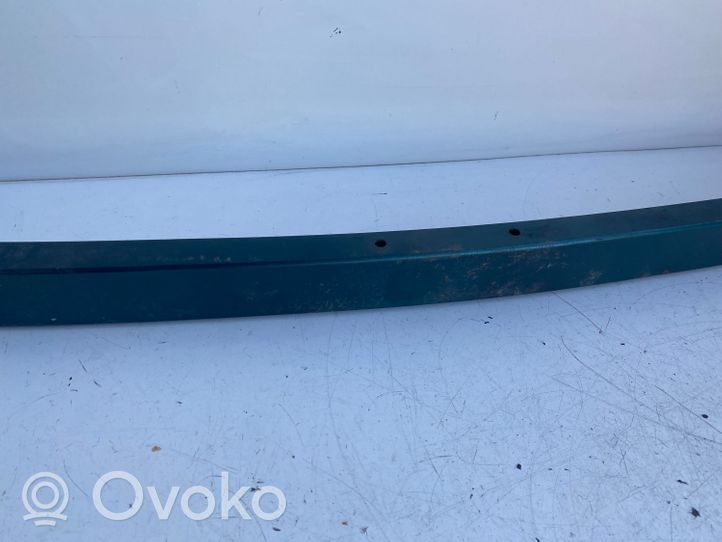 Toyota Avensis T220 Poprzeczka zderzaka przedniego 