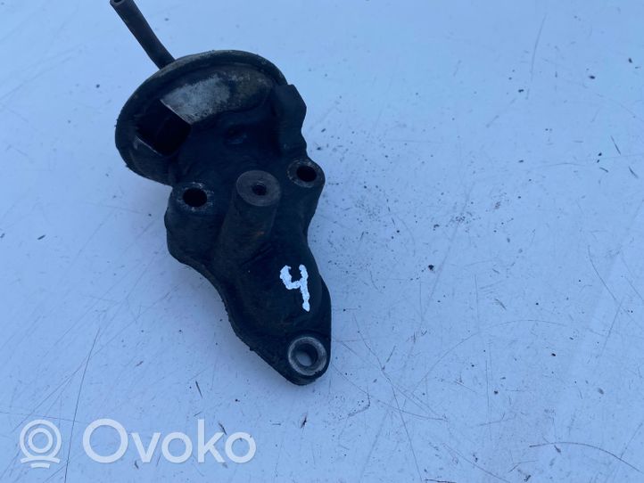 Toyota Avensis T220 EGR valve 2580027010