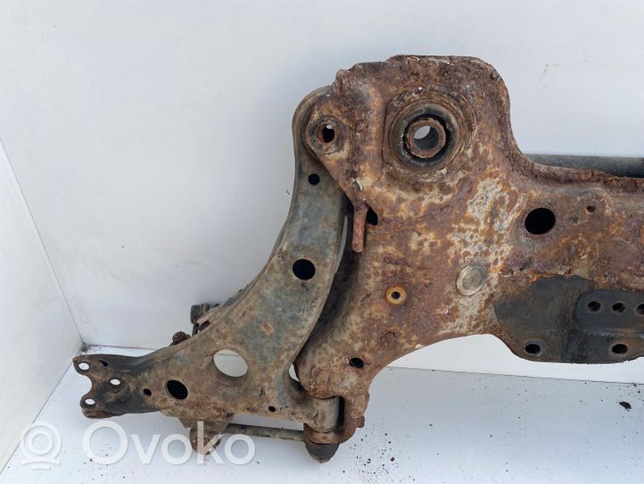 Toyota Avensis T220 Front subframe 