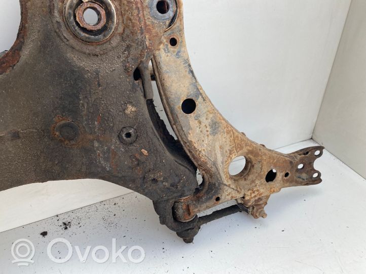 Toyota Avensis T220 Front subframe 