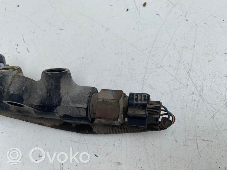 Toyota Avensis T220 Tuyau de conduite principale de carburant 8945812010