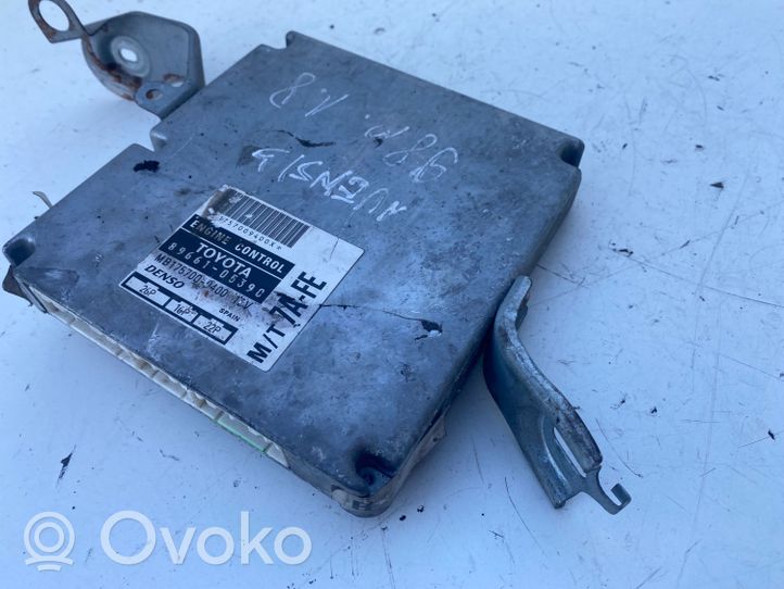 Toyota Avensis T220 Sterownik / Moduł ECU 8966105390