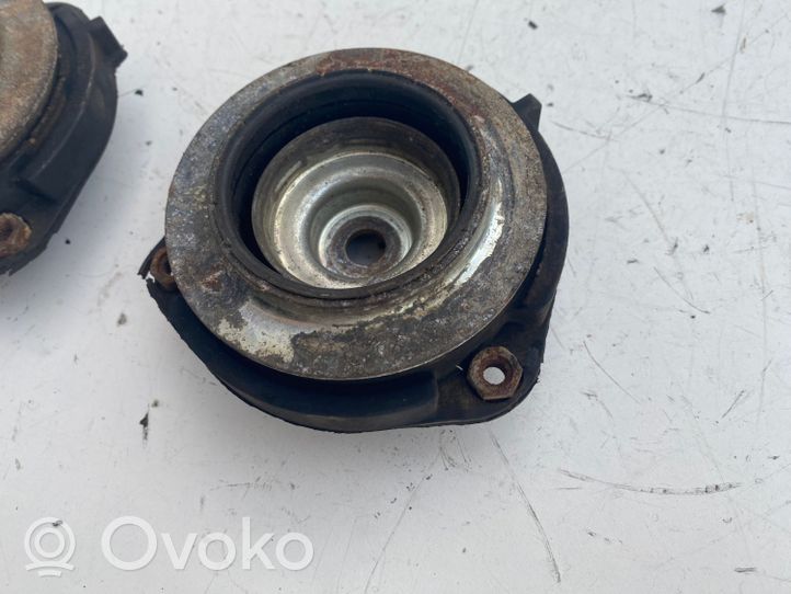 Volkswagen Caddy Support de jambe de force supérieur avant 1K0412331B