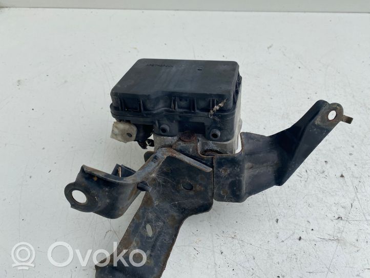 Toyota Previa (XR30, XR40) II ABS-pumppu 4451028080