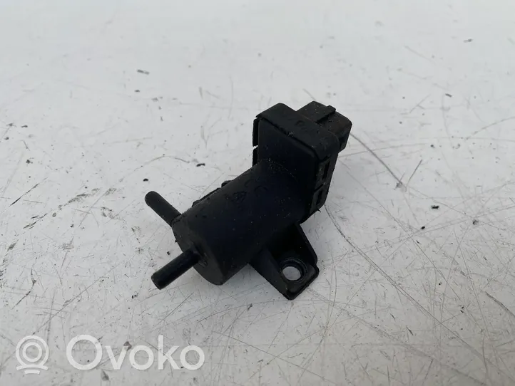 Renault Laguna II Vacuum valve 7700113709