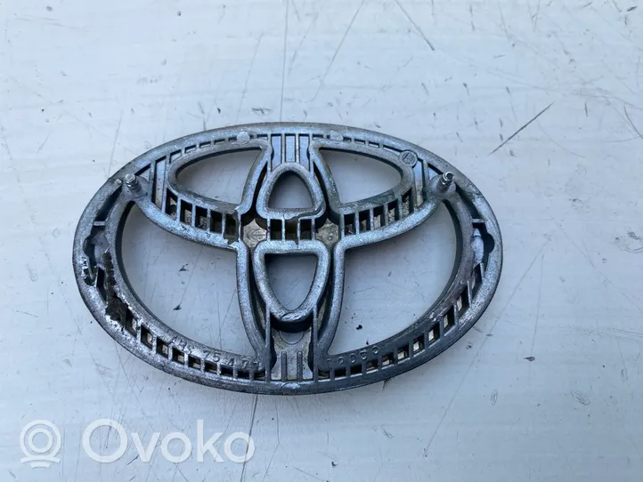 Toyota Corolla E100 Logo, emblème de fabricant 7547112030