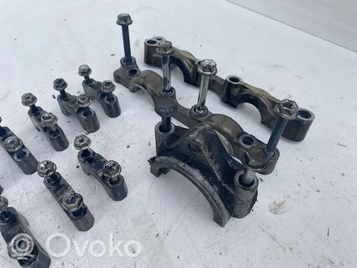 Toyota Avensis T250 Supporto dell’albero a camme 