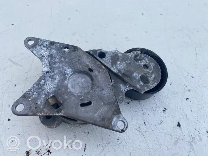 Toyota Avensis T250 Lichtmaschine Riemenspanner Spannrolle Keilrippenriemen Keilriemen 