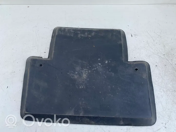 Volvo V70 Tapis de sol arrière 30660991