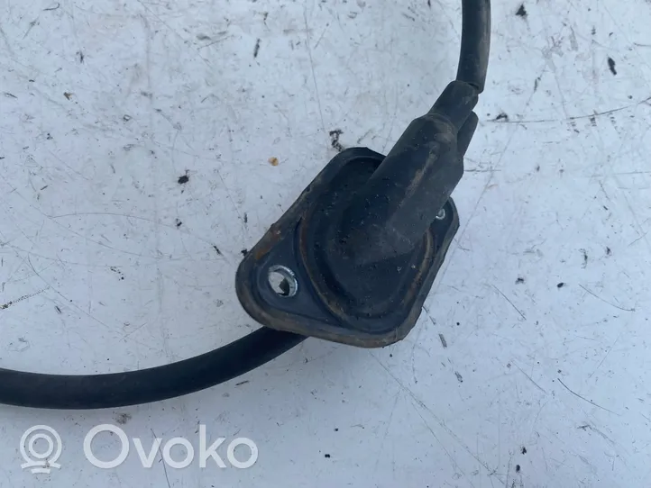 Volvo V70 Gear shift cable linkage 8675068