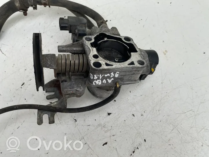 Toyota Avensis T220 Throttle valve 2221002150