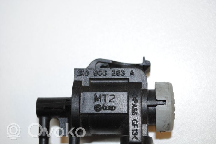 Volkswagen Touareg II Valve de freinage 1K0906283