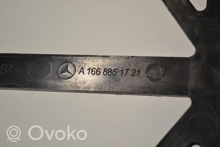 Mercedes-Benz GLE (W166 - C292) Puskurin kannattimen kulmakannake A1668851721