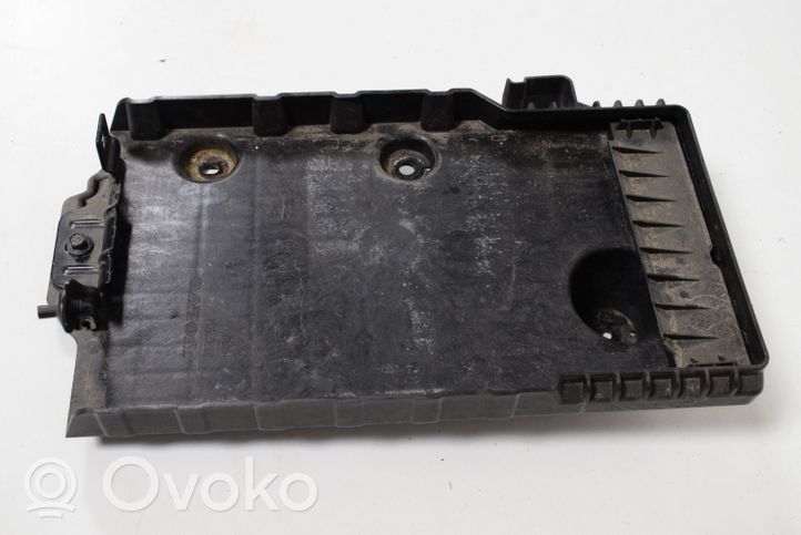 Volvo V40 Support boîte de batterie 31301934