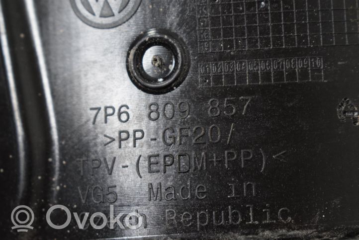 Volkswagen Touareg II Volet de trappe réservoir de carburant 7P6809857