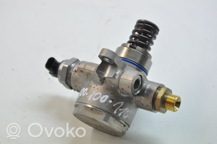 Audi Q7 4M Pompe d'injection de carburant à haute pression 06M127026H