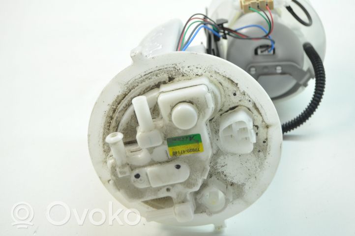 Toyota Prius (XW50) Kraftstoffpumpe im Tank 7702047140