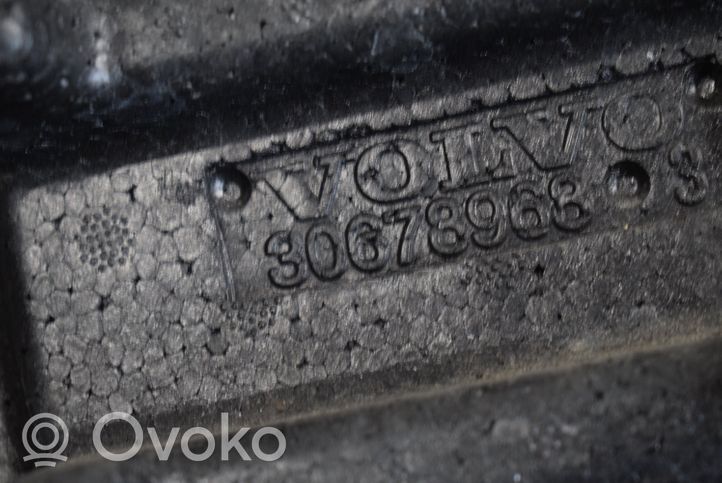 Volvo XC90 Absorber zderzaka tylnego 30678968