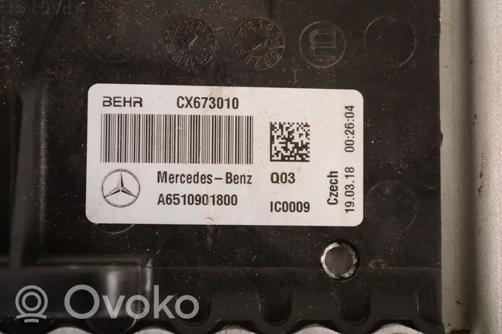 Mercedes-Benz C AMG W205 Välijäähdyttimen jäähdytin A6510901800