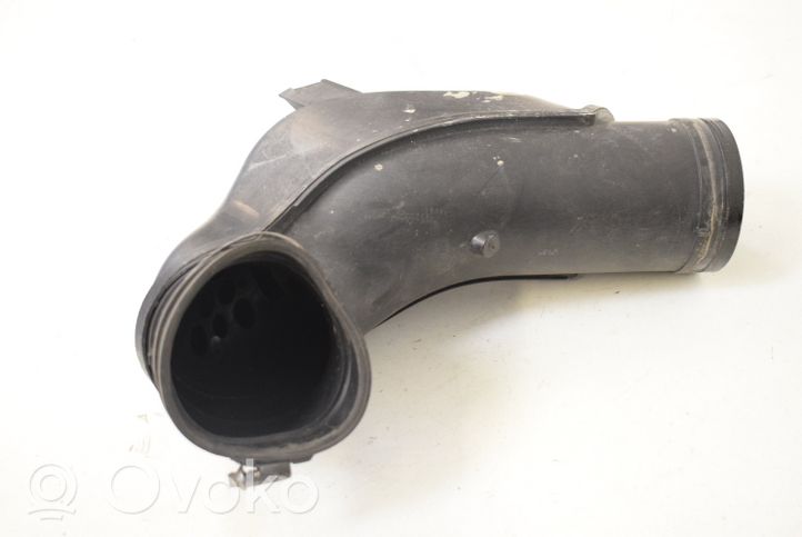 BMW 3 E90 E91 Air intake hose/pipe 7605045