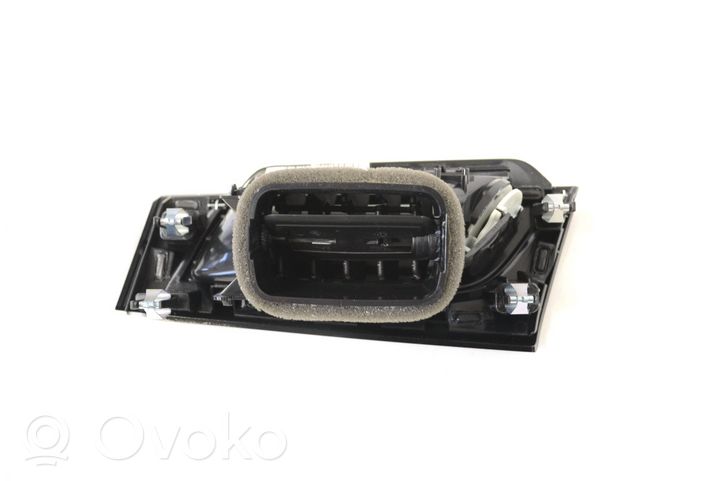 BMW X2 F39 Lango oro grotelės 9292739