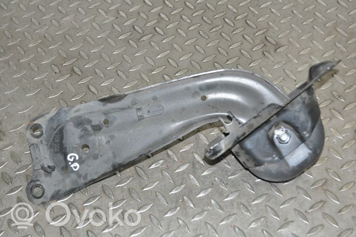 Volkswagen Golf VII Triangle bras de suspension supérieur arrière 5Q0505226