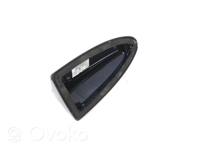 BMW X6 E71 Kattoantennin (GPS) suoja 9165654