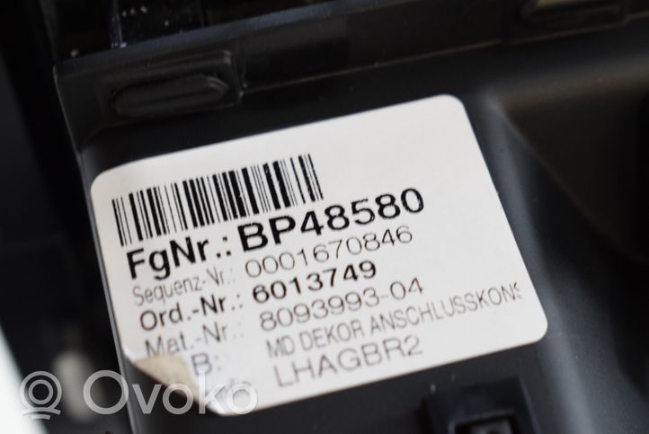 BMW 8 G15 Autres éléments de console centrale 6013749