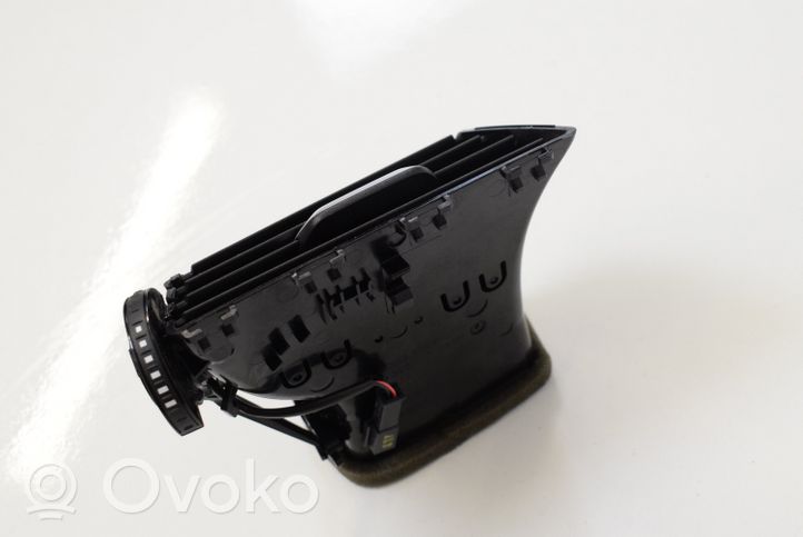 BMW 5 G30 G31 Copertura griglia di ventilazione cruscotto 9329545