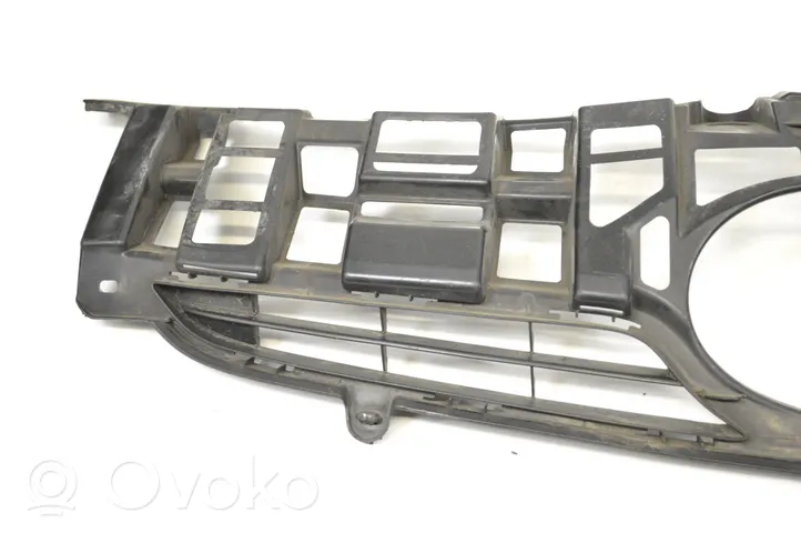 Toyota Prius (XW30) Maskownica / Grill / Atrapa górna chłodnicy 5311147020