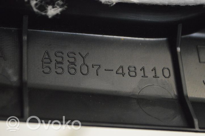 Lexus NX Garniture panneau inférieur de tableau de bord 5560748110