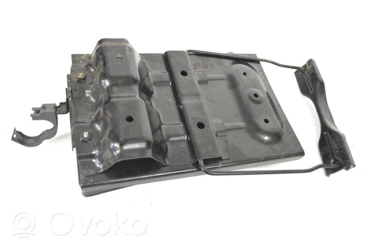 Suzuki Grand Vitara II Support boîte de batterie 3366065J0