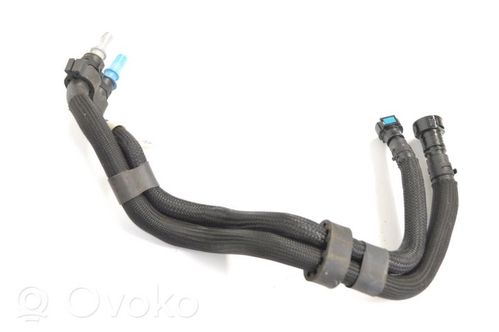 BMW 7 G11 G12 Tuyau d'alimentation conduite de carburant 8571676