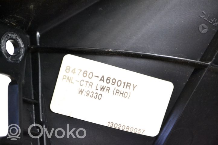 Hyundai i30 Kojelaudan hansikaslokeron lista 84760A6901RY