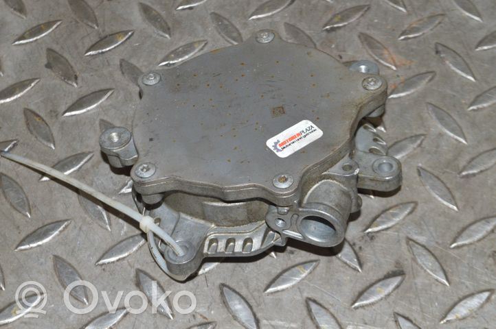 Mercedes-Benz GLA W156 Alipainepumppu A2702300165