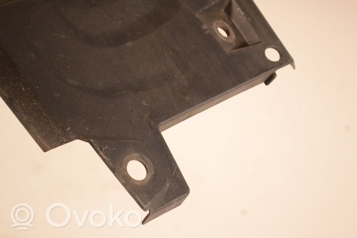 Toyota RAV 4 (XA40) Osłona środkowa podwozia 5872442010