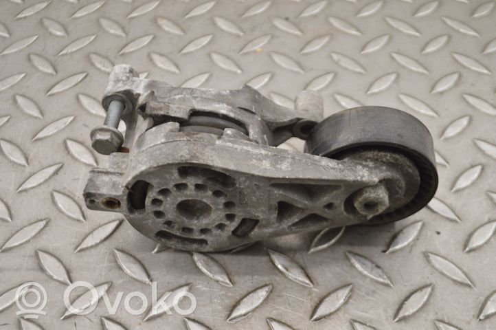 Volkswagen Golf V Napinacz paska alternatora 06F903315CZ