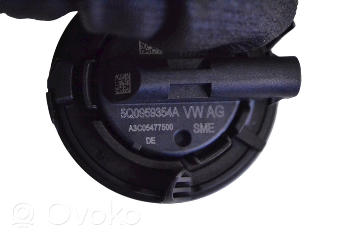 Volkswagen Touareg III Sensore d’urto/d'impatto apertura airbag 5Q0959354A