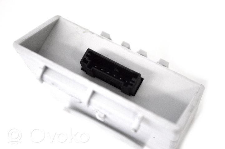 Land Rover Range Rover L322 Boîtier module alarme 6923209