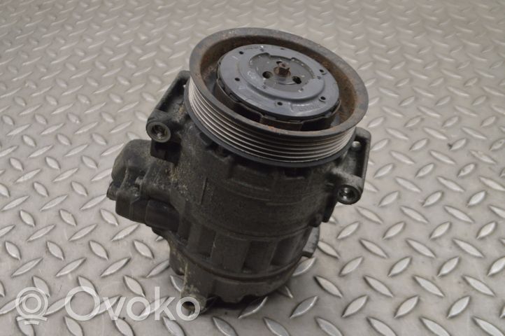 Jaguar XJ X350 Ilmastointilaitteen kompressorin pumppu (A/C) 6W9319D629AA