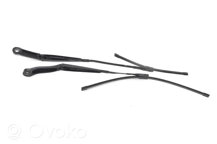 Audi Q7 4M Windshield/front glass wiper blade 4M2955408