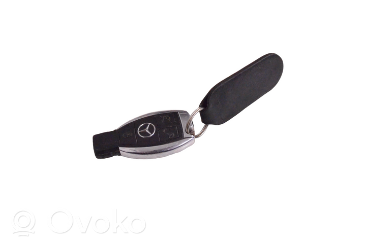 Mercedes-Benz C W204 Užvedimo raktas (raktelis)/ kortelė 