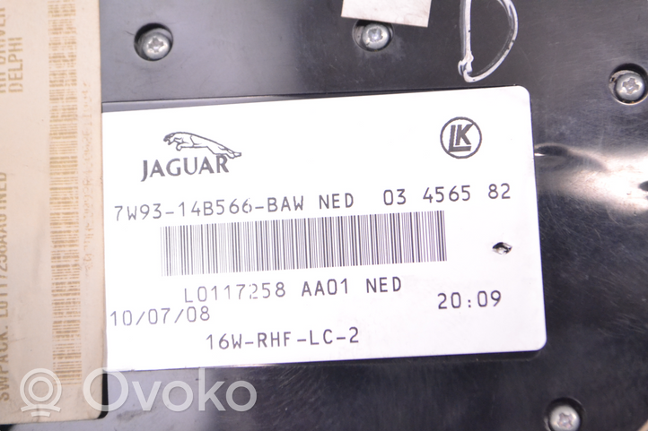 Jaguar XJ X350 Istuimen säädön kytkin 7W9314B566BAW