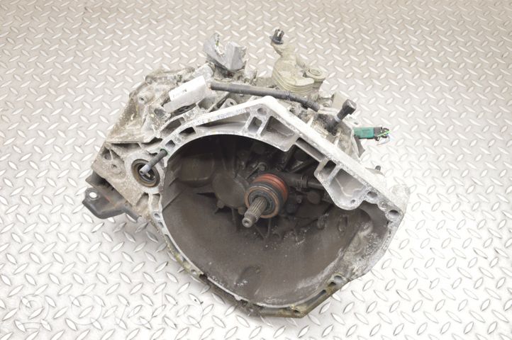 Nissan Juke I F15 Boîte de vitesses manuelle à 6 vitesses 32010BV80A