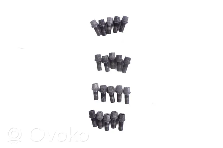 Volkswagen Jetta VI Nuts/bolts 