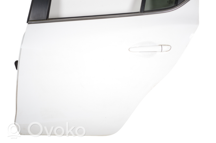 GVV144806 Mazda 3 II Takaovi - Käytetty auto osa verkossa | OVOKO