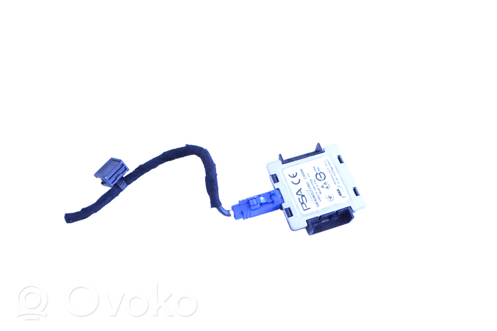 Opel Mokka X Aerial antenna amplifier 9840652280