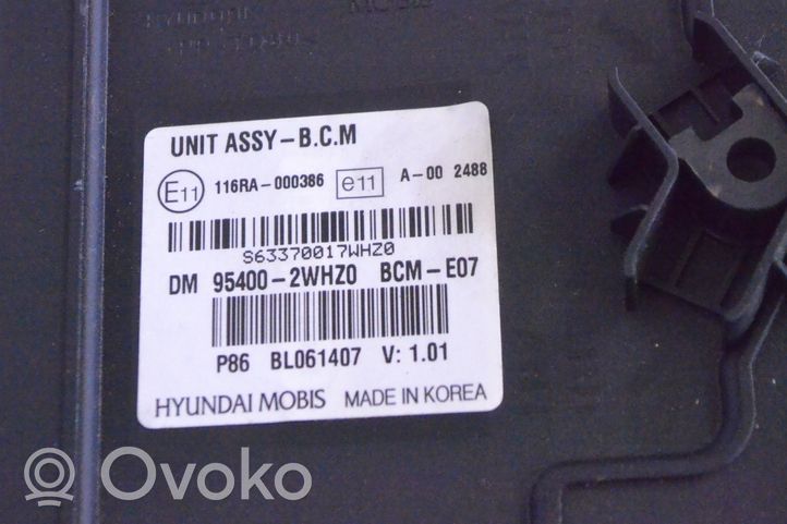 Hyundai Santa Fe Module de contrôle carrosserie centrale 954002WHZ0