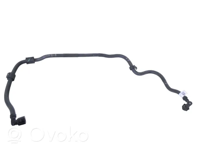 Volkswagen Golf VIII Tuyau d'alimentation conduite de carburant 05C133723AC